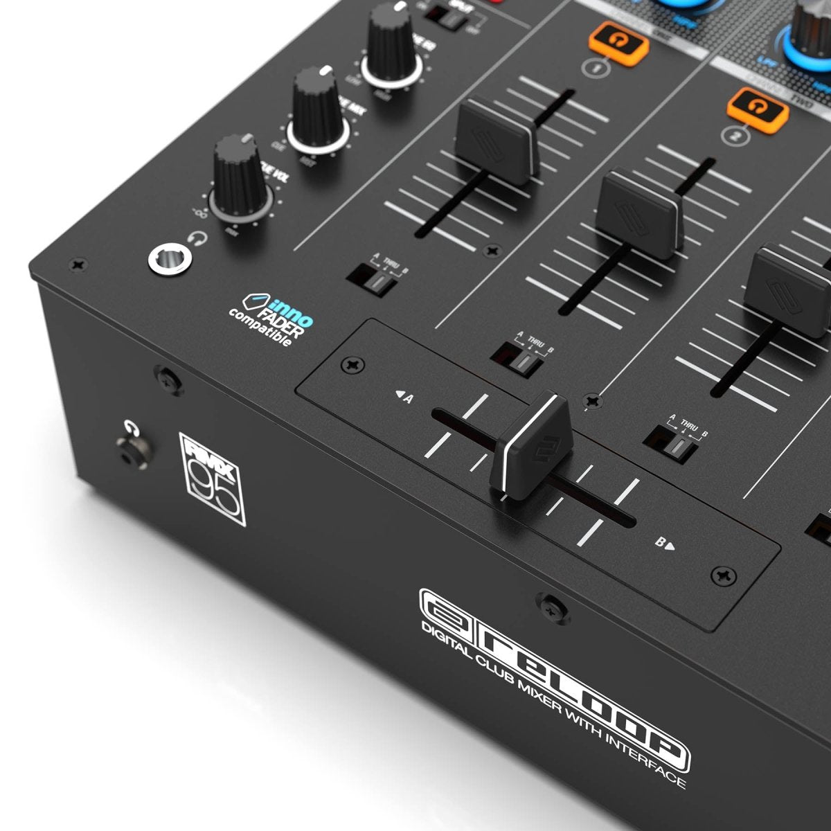 Reloop RMX-95 white bg 7