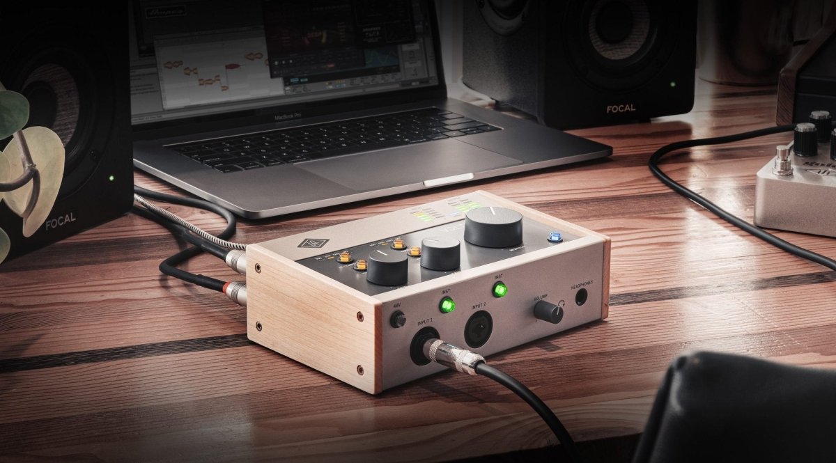 Universal Audio VOLT 276 - selectadjs